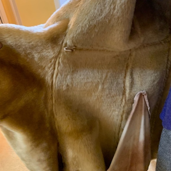 Newport News Gold tones faux fur and suede coat 24 hour sale🔴 - Picture 15 of 16